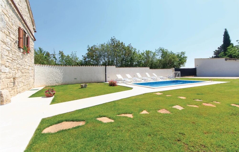 Two-Bedroom Holiday Home 0 In Filipana