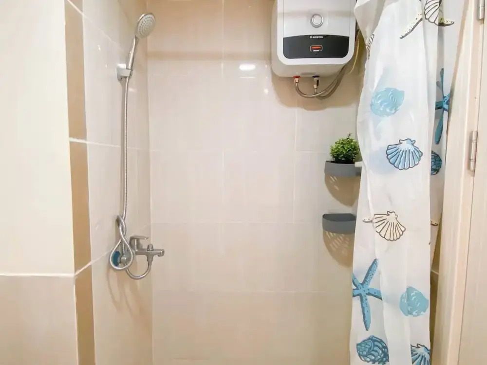 Basic 1Br With Extra Room At Meikarta Apartment