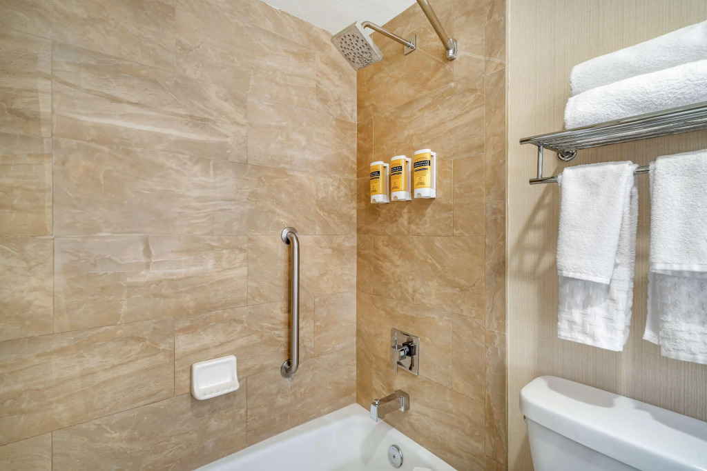 Best Western Plus Carpinteria Inn