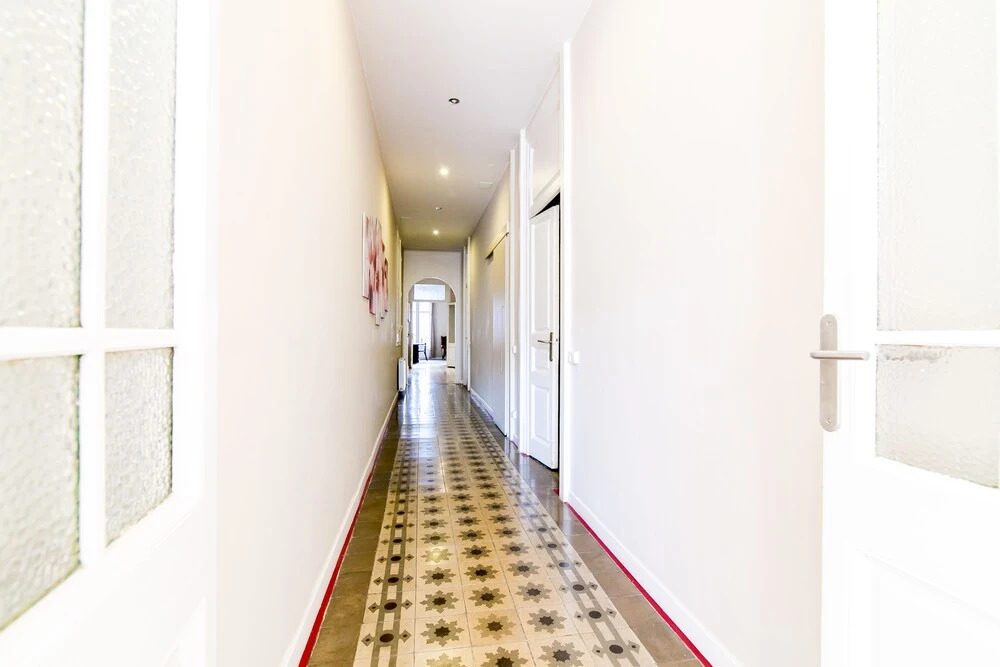 Plaza Universidad Apartments