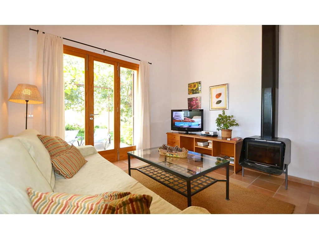 Majestic cottage in Llevant with swimming pool