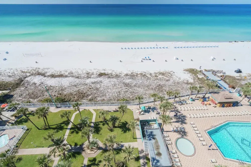 Turtle Love Resort Amenities & Ocean Views!