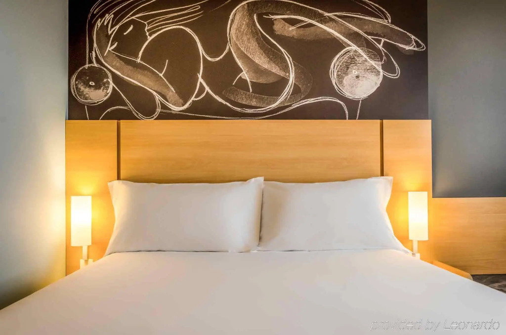 Ibis Porto Alegre Assis Brasil - Estacionamento Gratuito para hospedes