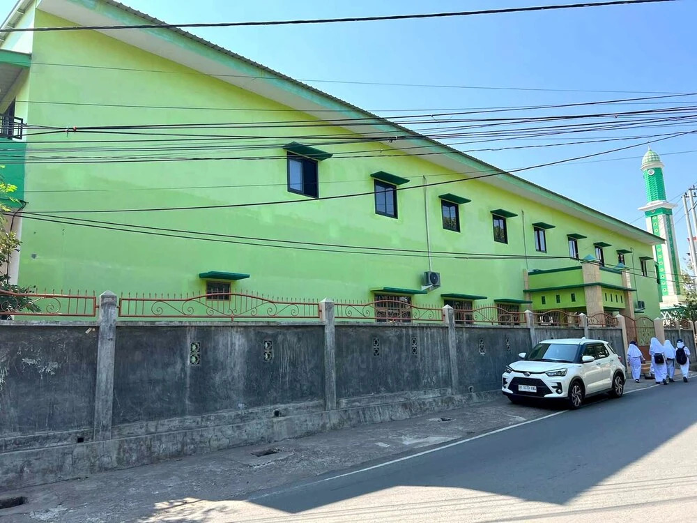 Hotel O Kost Gowa Near Gowa