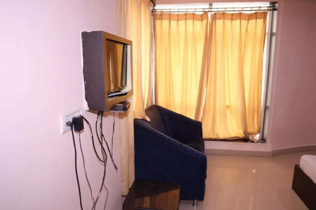 Smilestay BNS Lodge