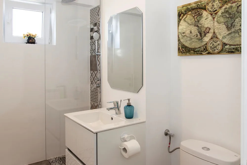 Studio L by MRG Apartments