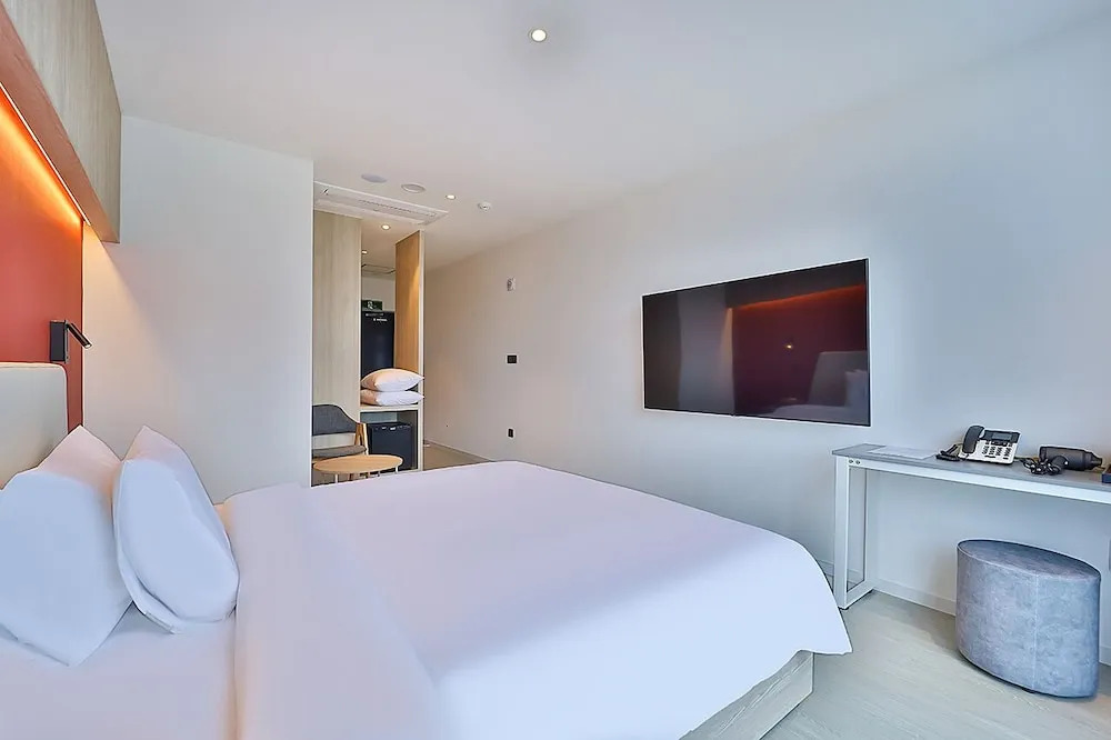 Browndot Signature Hotel
