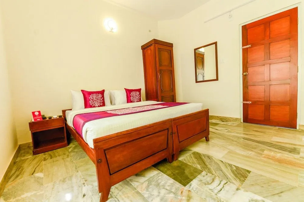 OYO 11328 Hotel Chandrika Residency
