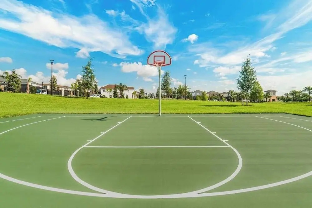 Family Fun Retreat Near Disney With Game Room & Themed Bedrooms
