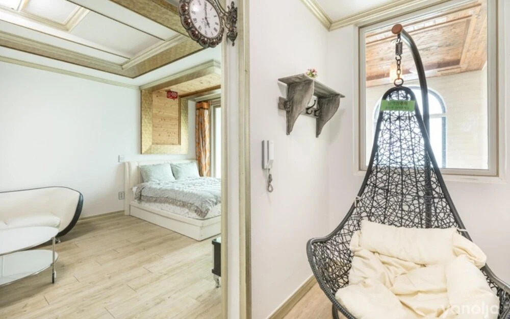 Yeosu Haeoreum Spa Pension (Beach, Spa)