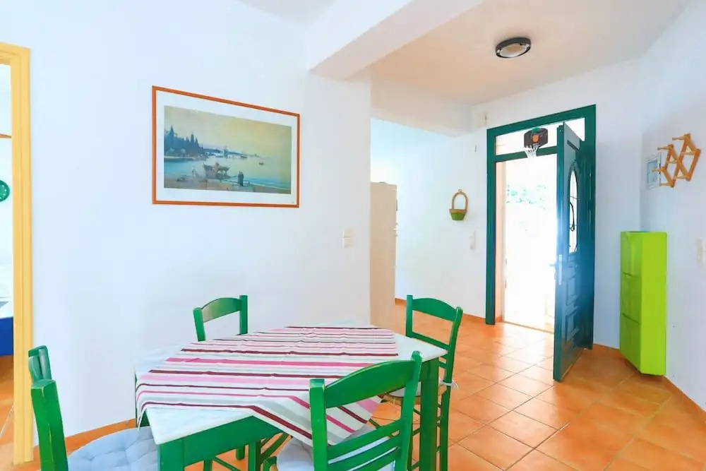 Takis House in Katavolos