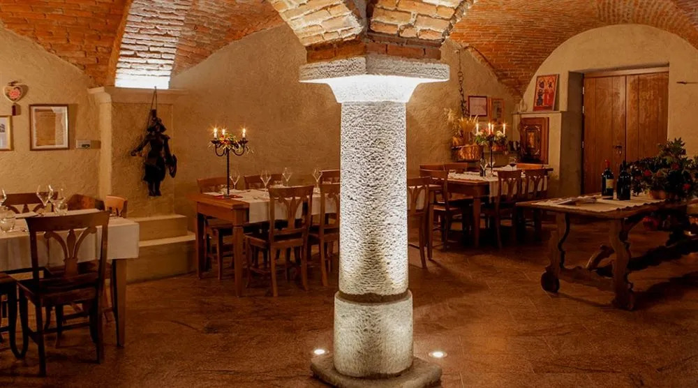 A la Table du Sommelier Chambres d Hôtes & Restaurant