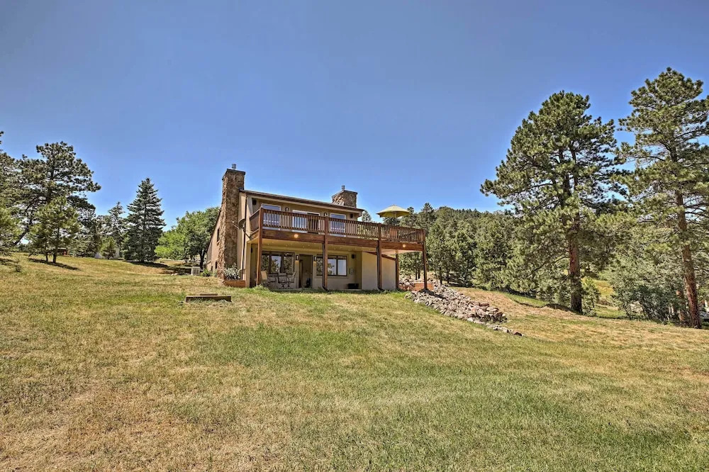 12 Mi to Red Rocks: Morrison Home w/ Deck