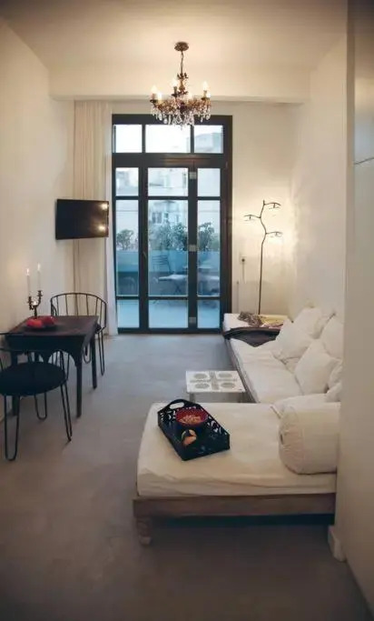 Susanna Apartments - Your Oasis in Athens Ano Petralona