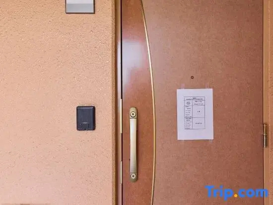 Shinsaibashi 10min Elevator Apartment with 2 Premium Double Beds and Balcony