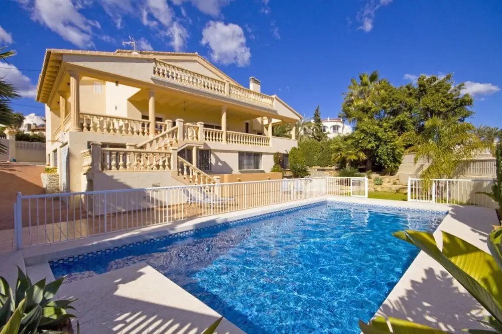 Villa - 5 Bedrooms with Pool, WiFi and Sea views - 105008