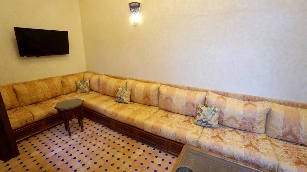 Property With 6 Bedrooms in Rabat, With Terrace and Wifi