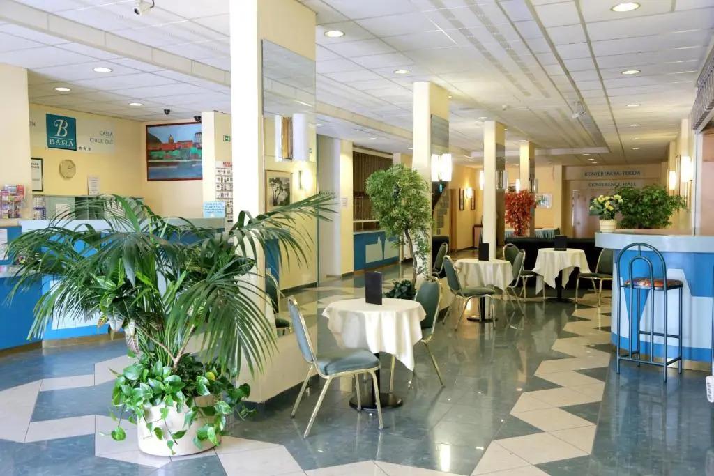 Hotel Bara Junior