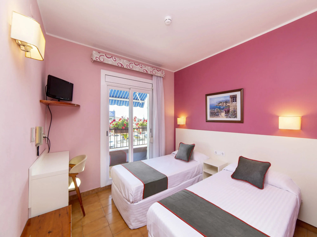 Casa Feliu Hostal By Oyo