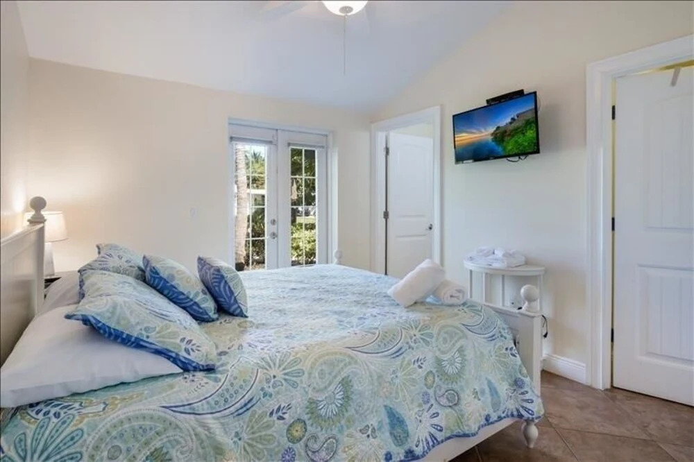 Groovy Guava 2 Bedroom Villa