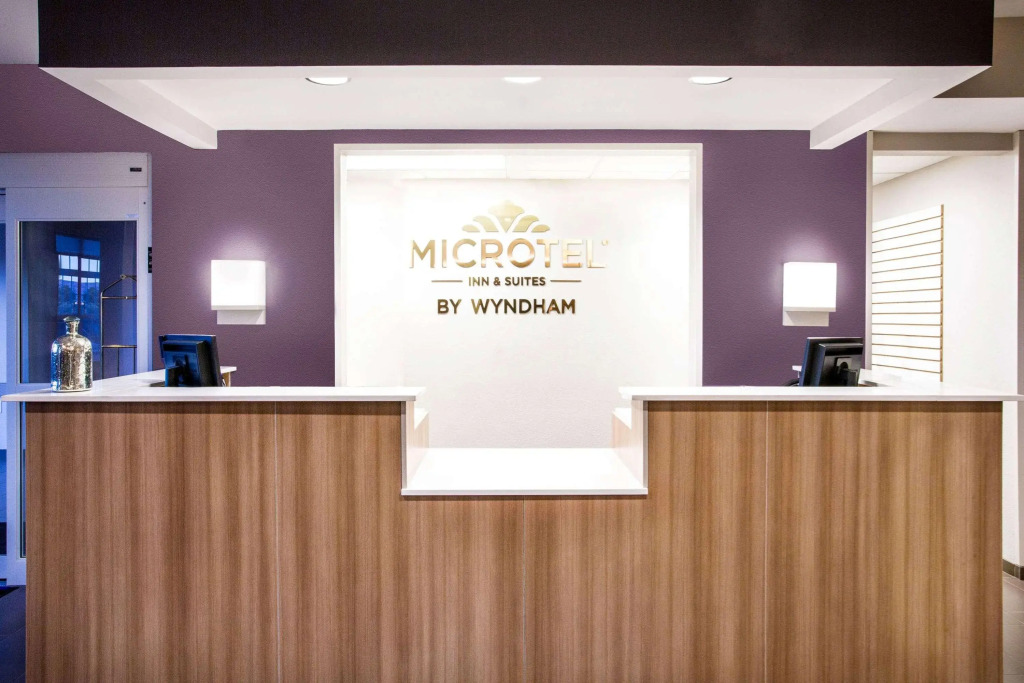 Microtel Inn & Suites By Wyndham Naples Vernal