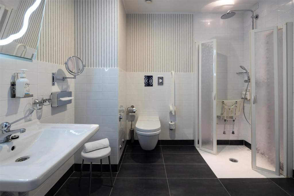 Best Western Premier CHC Airport