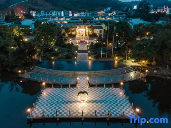 Anyuan Sanbaishan Hot Spring Resort Hotel