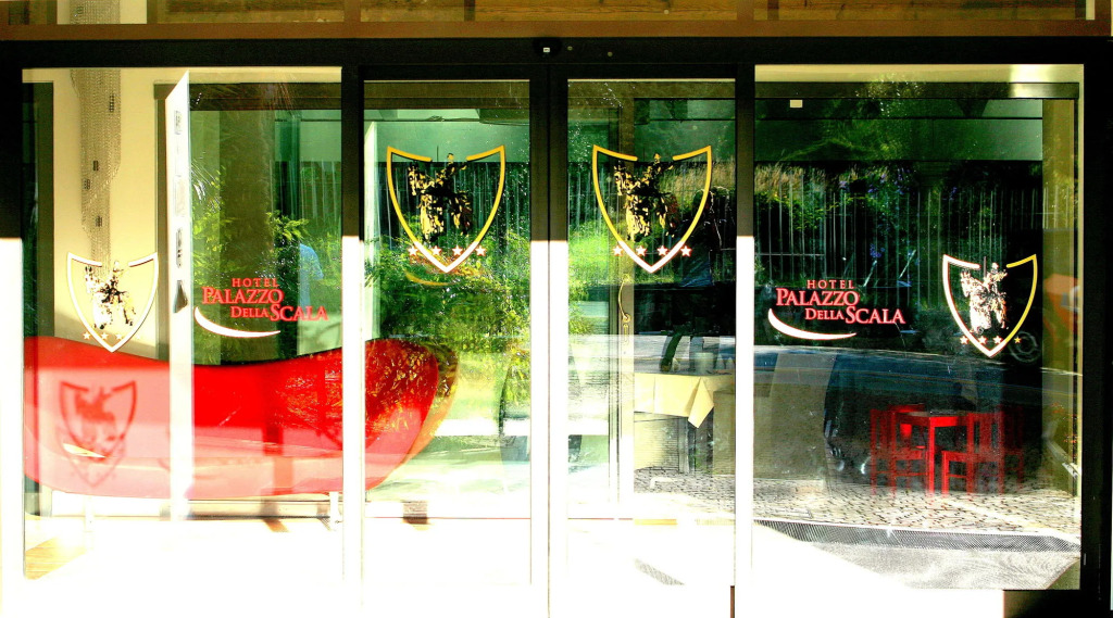 Отель Palazzo della Scala Spa Hotel Suites & Apartments