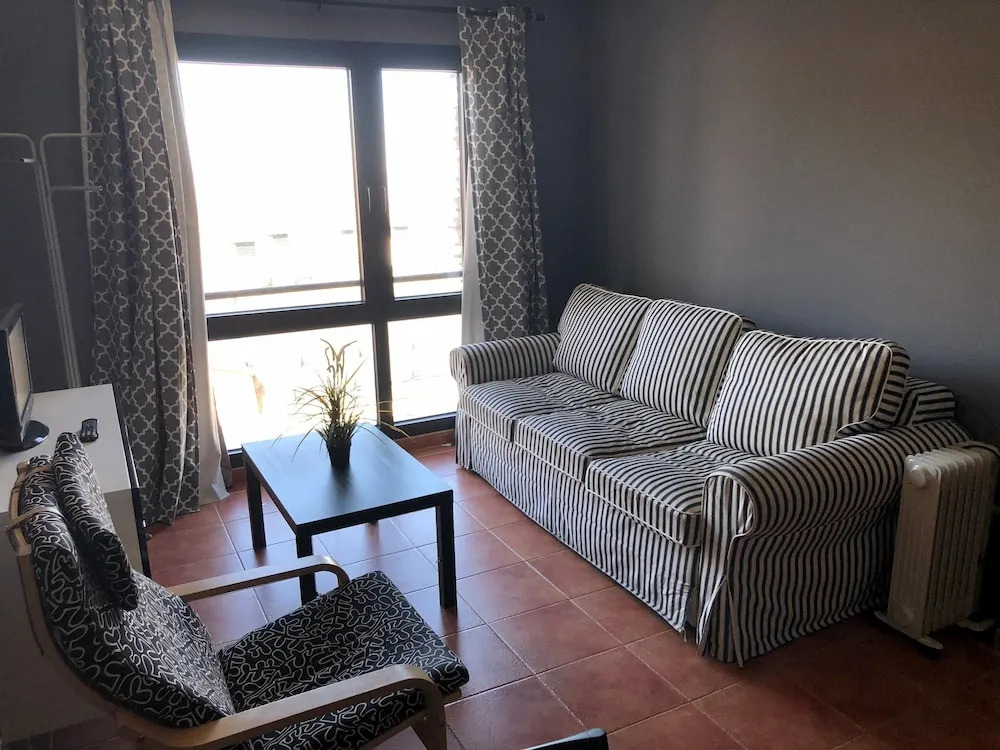 Monte Oiz Apartments A 2/4 Pax. Asn