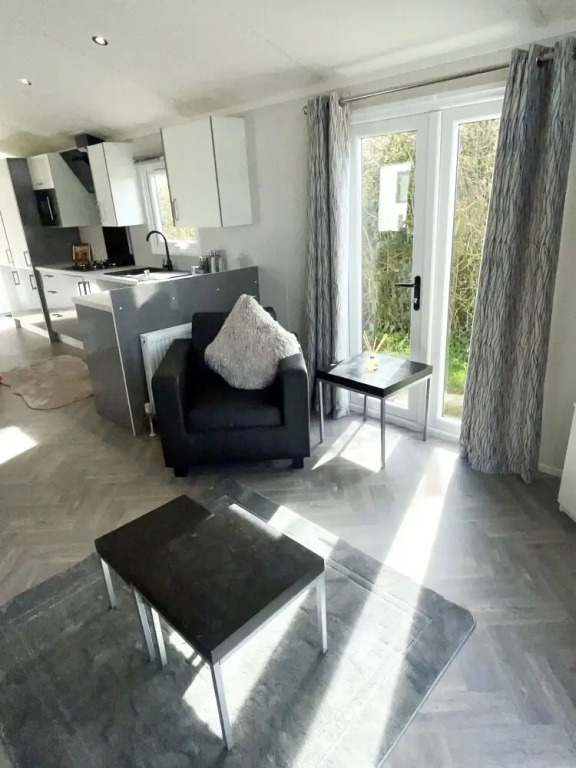 Modern Homely Chalet in Tuxford