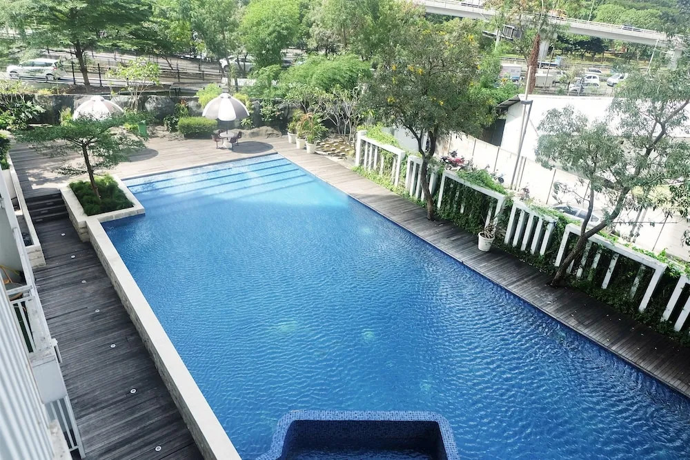 Center of Jakarta Westmark Studio Apartment