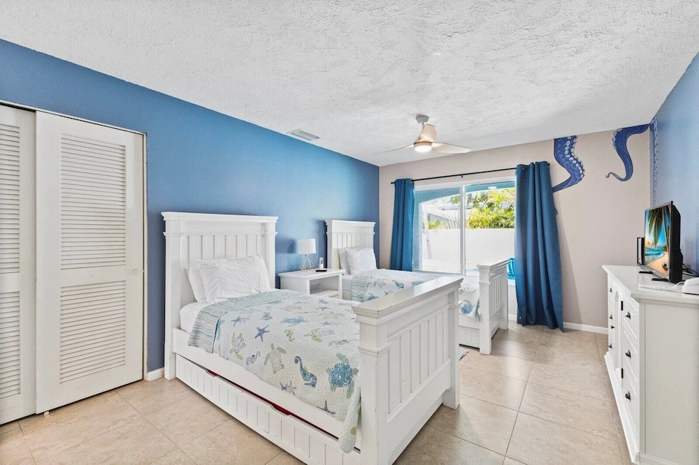 Coccoloba 3 Bedroom Home by RedAwning
