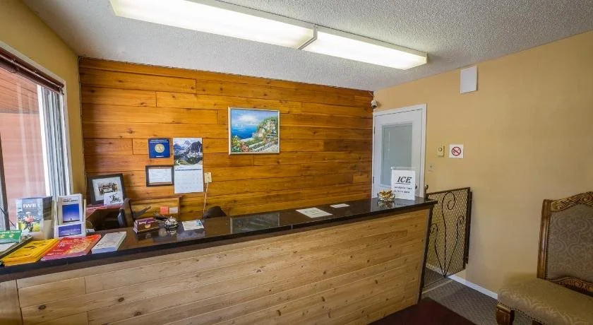 Westwood Motel 100 Mile House