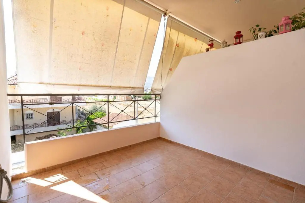 Koropi 3 bedroom Apartment 4 pers