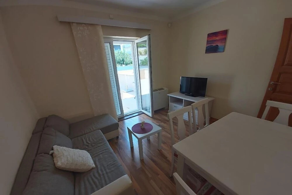 San Marian Apt 1b