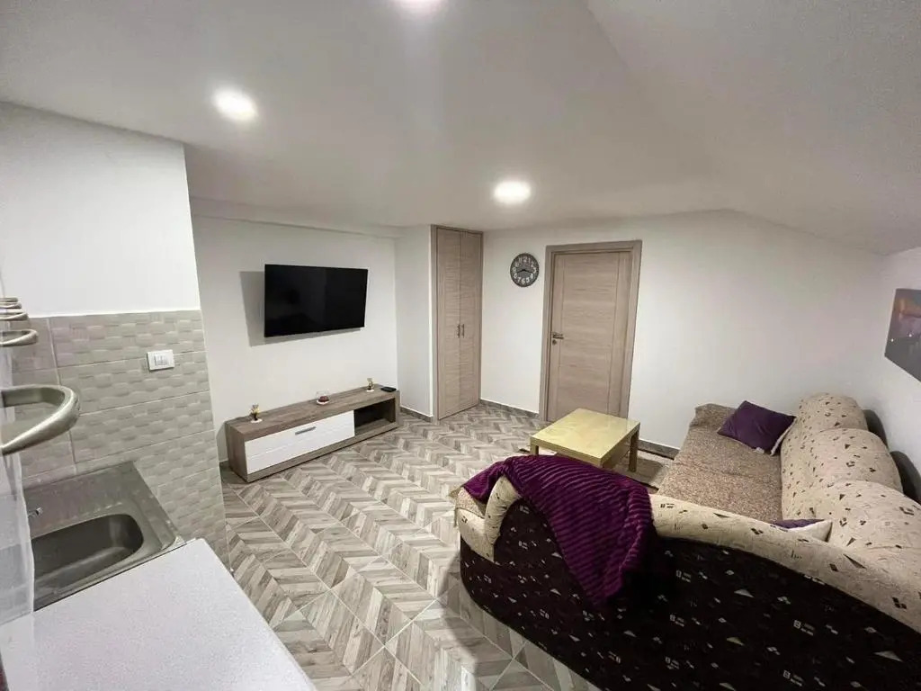 Apartment Ceman 3