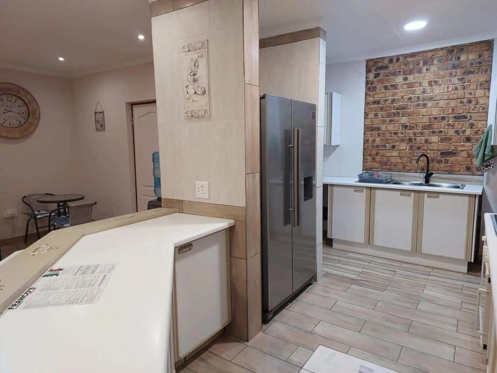 Twins Guest House Astoni