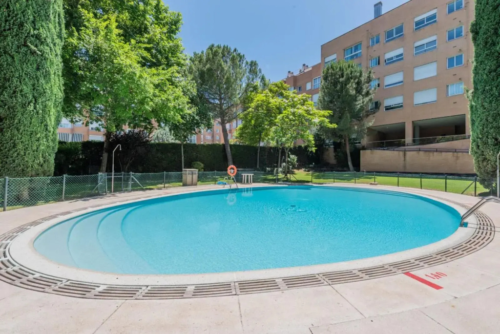 Los Robles Stylish & Modern Apartmenst in Madrid
