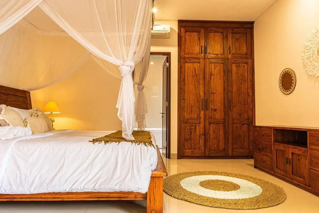 Cozy 2-bed villa with pool 5 mins to finns beach