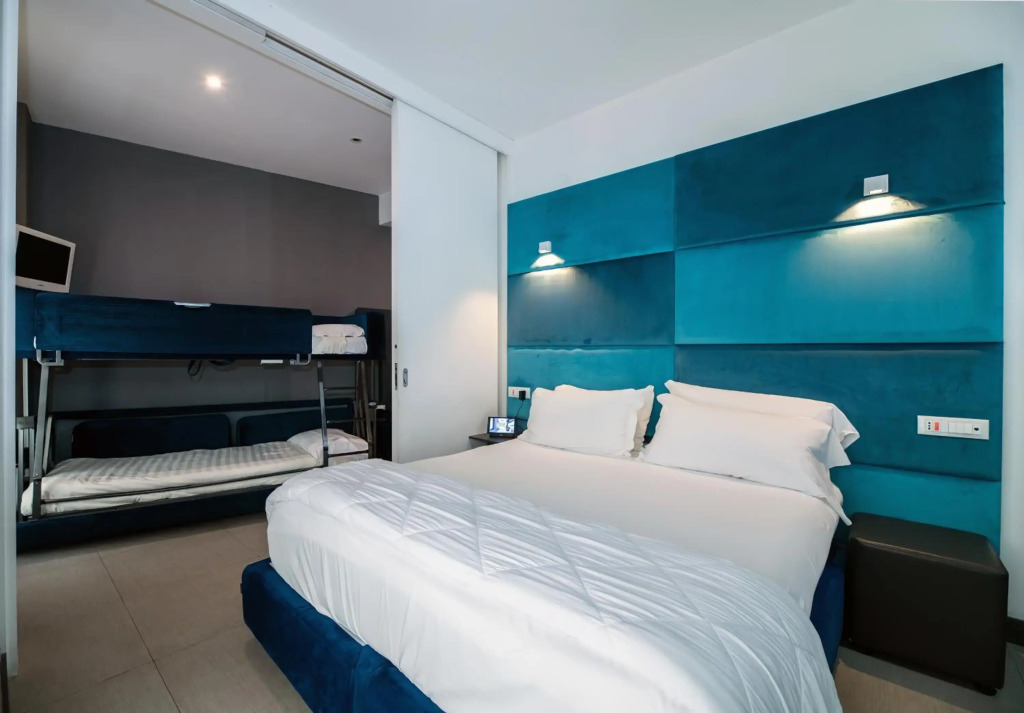 Golden Hotel