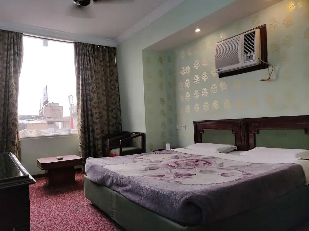 Hotel Log-Inn