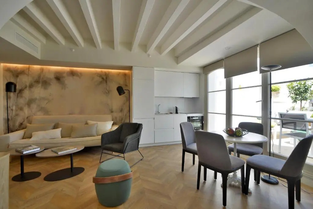 Plaza Mina Suites by Luxury Suites Cadiz