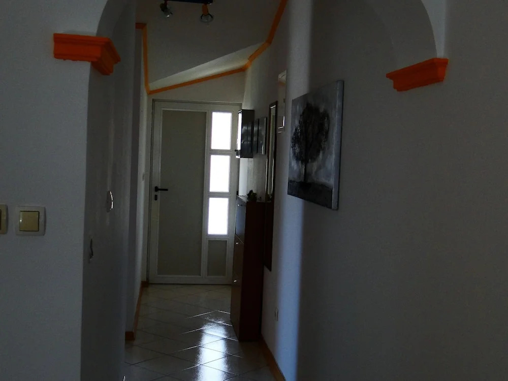 Apartments and Room Vikeli