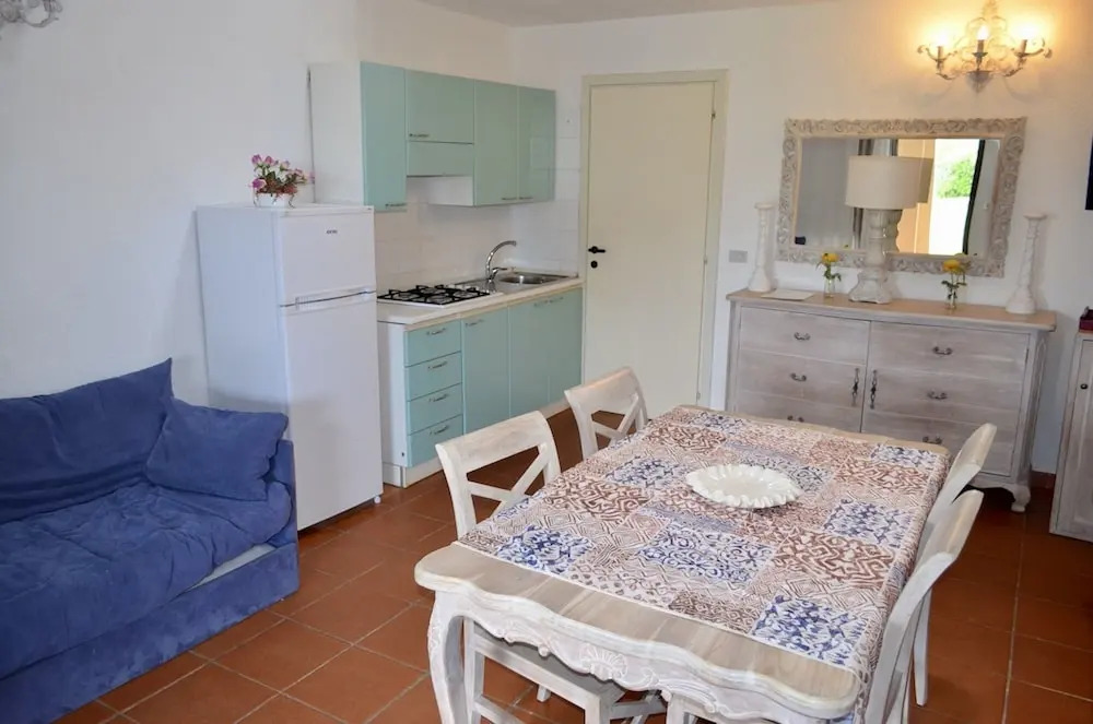ISS Travel, San Teodoro 1 - 100m from Cala dAmbra Beach