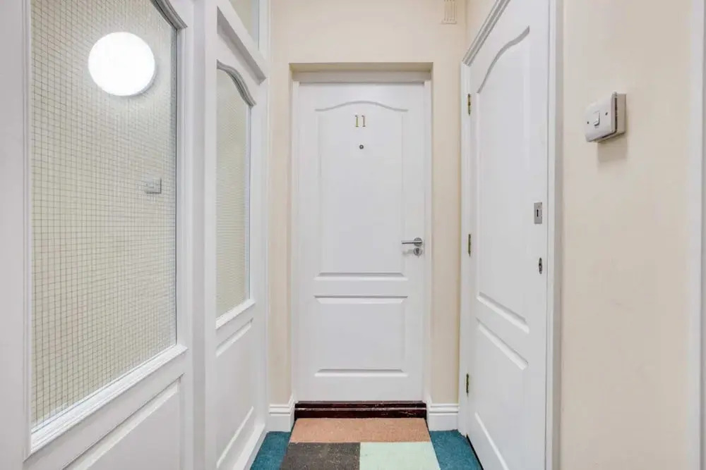 Lovely 2bed 2bath W/balcony in London Bridge, London