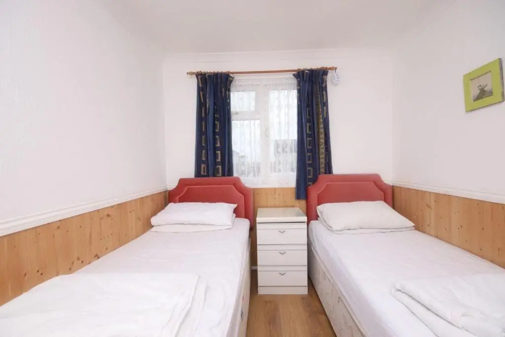 34D Medmerry Park 2 Bedroom Chalet