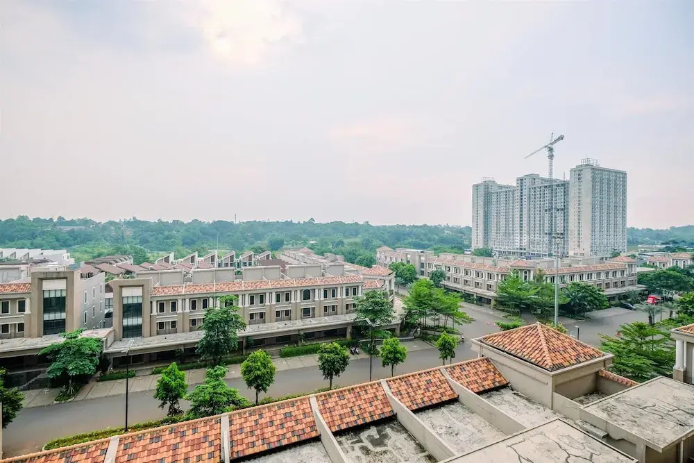 Minimalist 1BR with Extra Room Podomoro Golf View Apartment