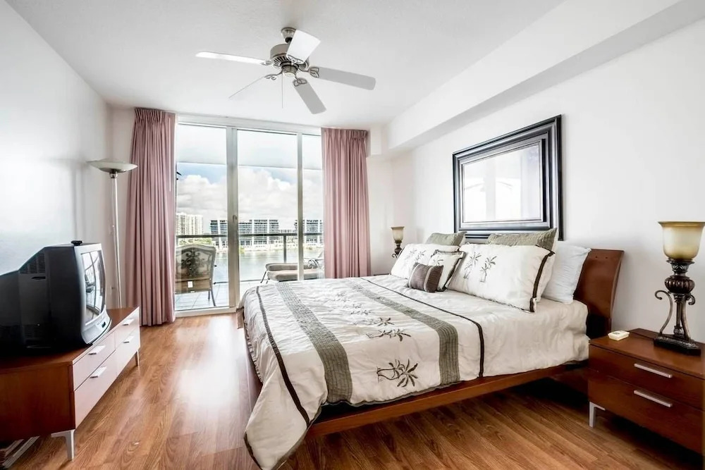 Le Marina Bay PH3 by Go Florida Condo, Sunny Isles
