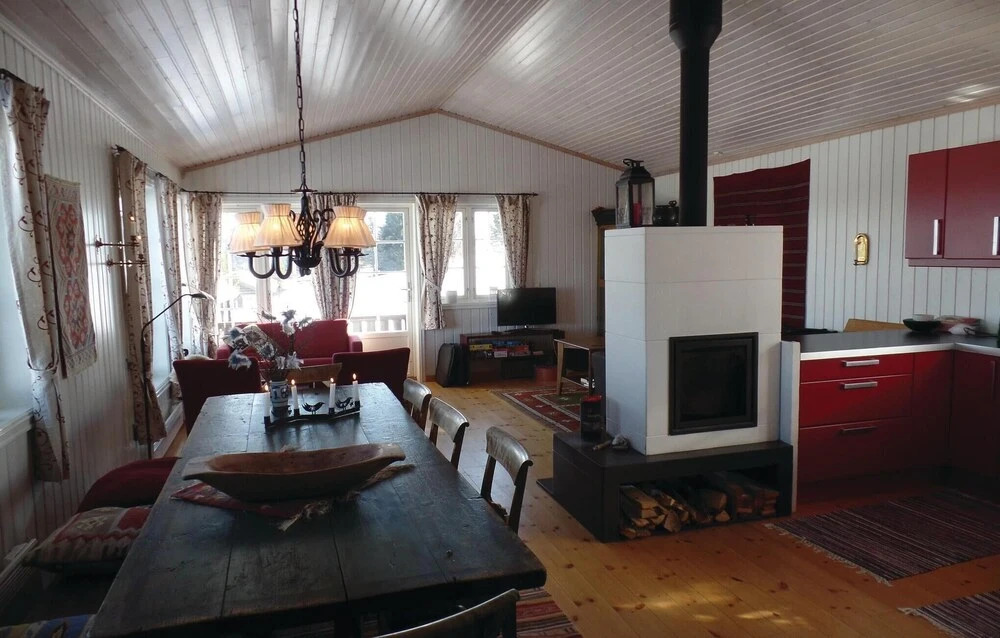 Nice Home in Kvam With 4 Bedrooms and Wifi