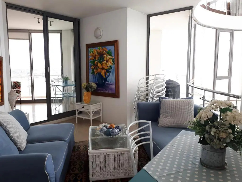 1501 Hibernian Towers Luxury Self Catering Apartment
